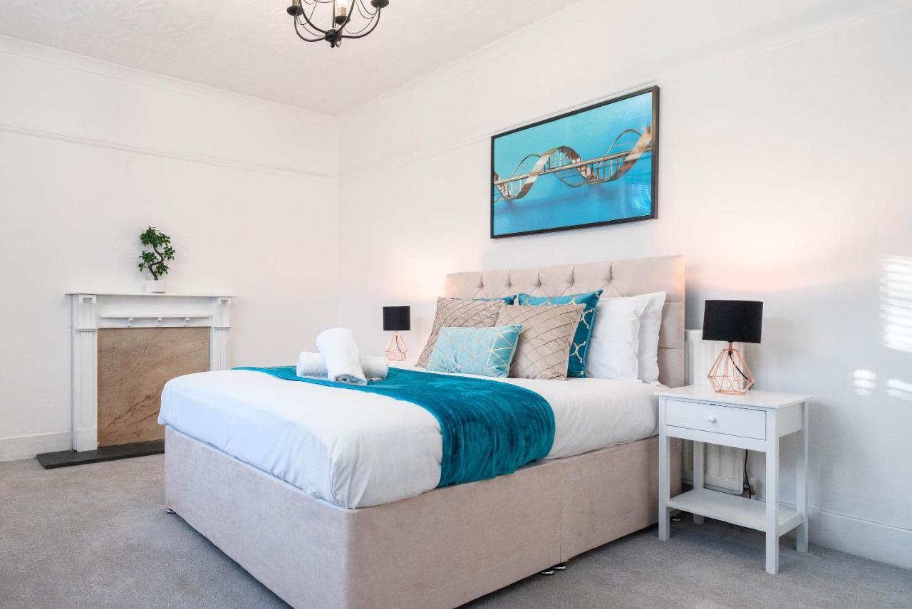 HAUS Large 5 Bedroom House l TOP RATED l Off-street Parking x 3 l Garden l Sleeps 12 l Contractors l Groups Northfield Extérieur photo